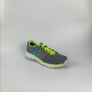 Nike Women’s Flex Run Size 7 580440-012